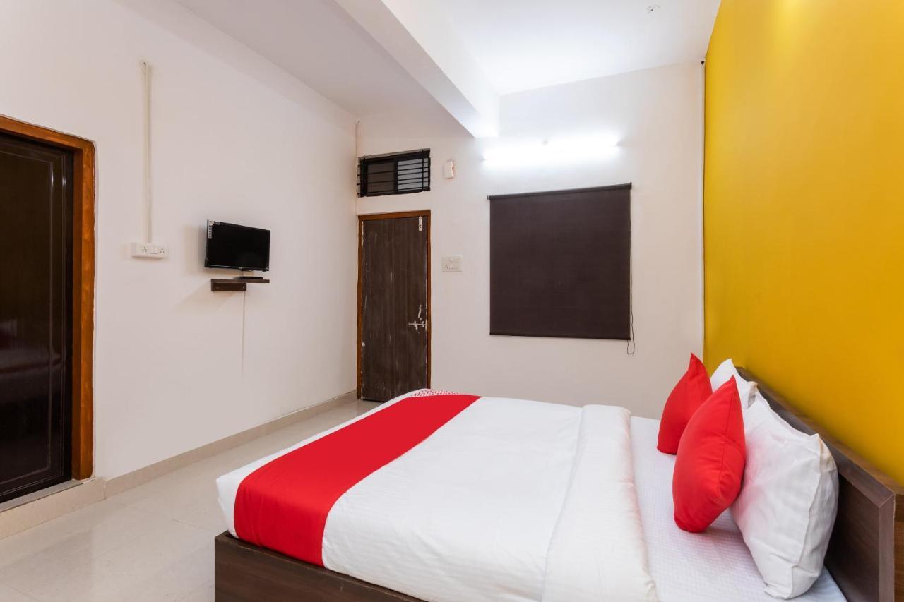 Oyo Hotel Convivial Paradise Shamsgarh Bagian luar foto