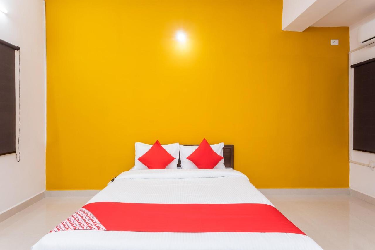 Oyo Hotel Convivial Paradise Shamsgarh Bagian luar foto