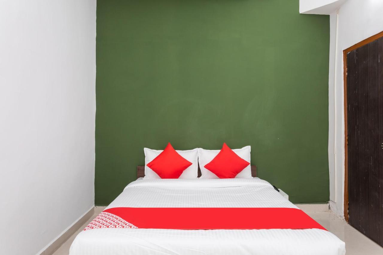 Oyo Hotel Convivial Paradise Shamsgarh Bagian luar foto