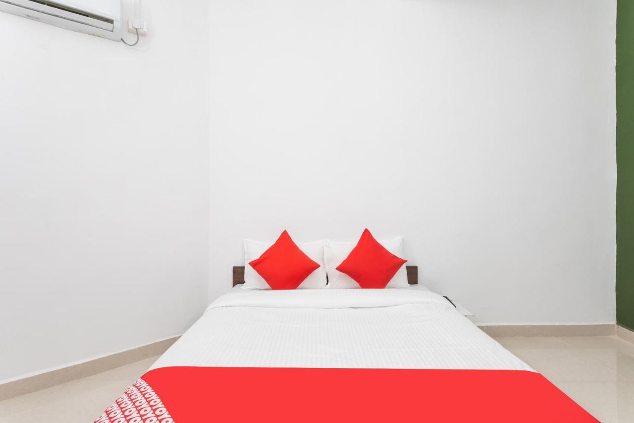 Oyo Hotel Convivial Paradise Shamsgarh Bagian luar foto
